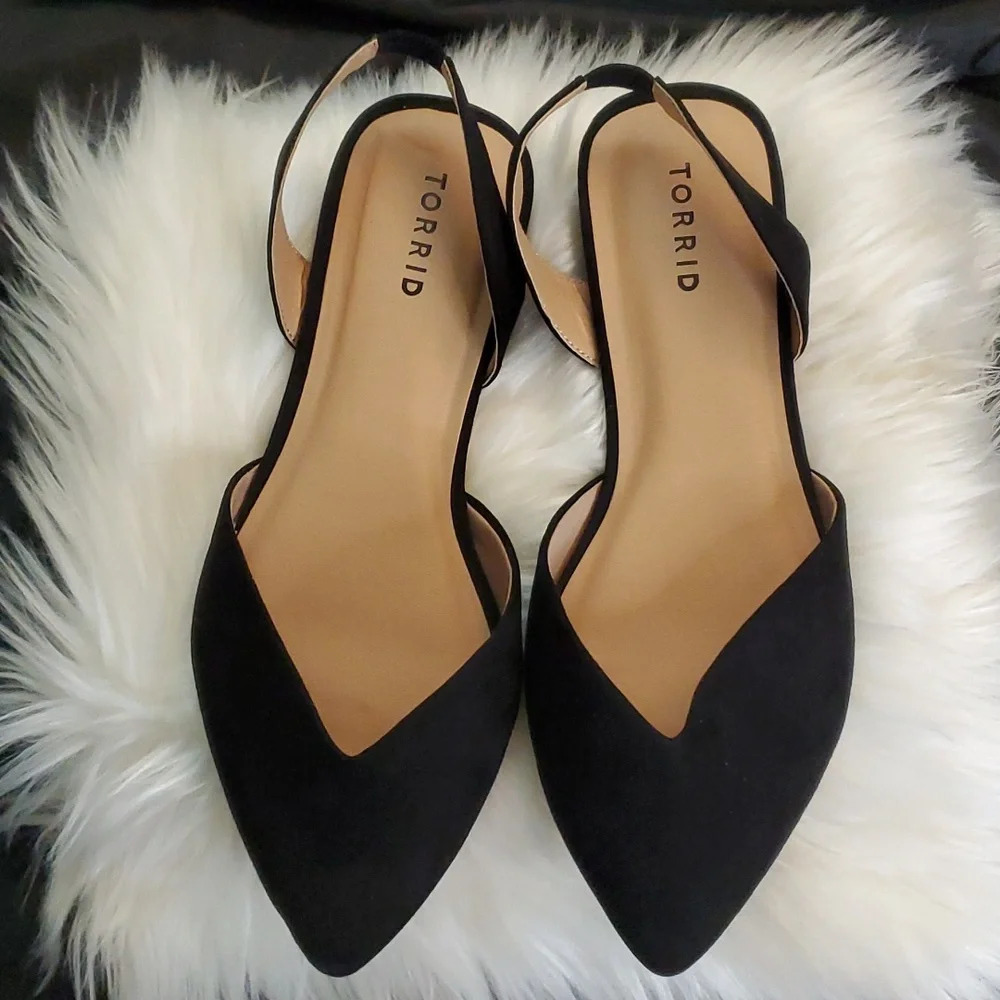 Torrid Black Pointed Flats